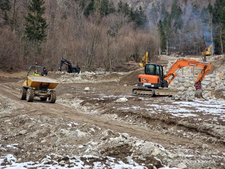 Žaga (2)